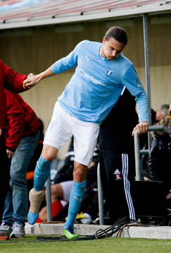 Erik Johansson, Malmö FF, skadade foten