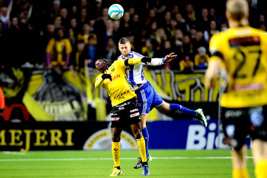 Mohamed Bangura, Elfsborg i nickduell med Kjetil Waehler,