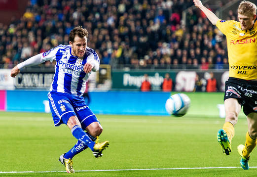 Tobias Hysén, IFK Göteborg, skjuter mot mål