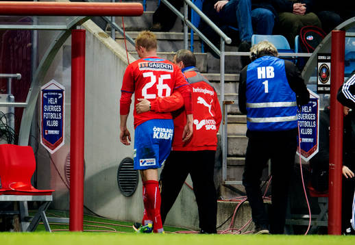 Peter Larsson, Helsingborg, visas ut