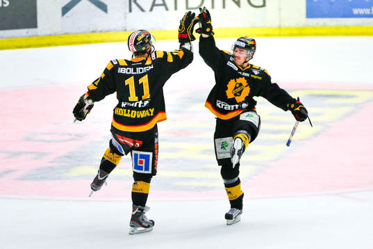 Viktor Arvidsson och Bud Holloway jublar