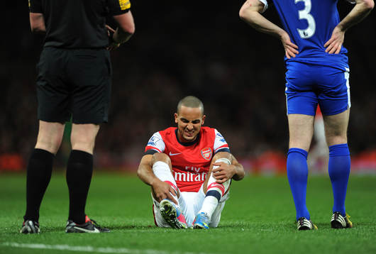 Football - Arsenal v Everton - Barclays Premier League  -