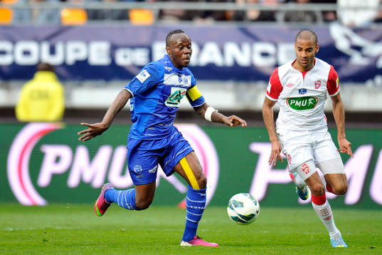 Eloge ENZA YAMISSI / Yassine JEBBOUR - 16.04.2013 - Troyes