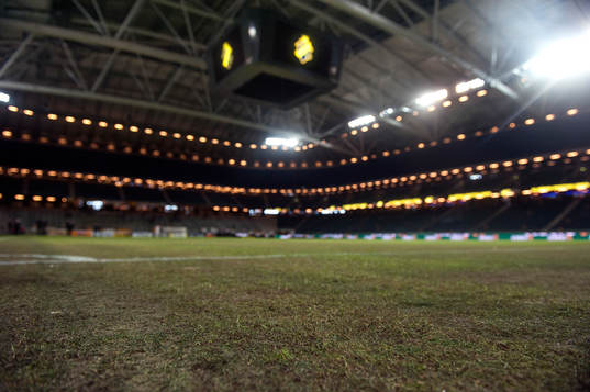 Gräset på fotbollsplan på Friends Arena innan matchstart