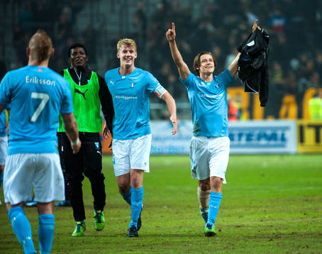 Filip Helander, Malmö, och Simon Thern, Malmö, jublar