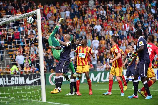 But Gregory SERTIC - 17.04.2013 - Lens / Bordeaux -