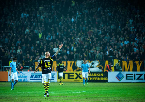 Daniel Majstorovic, AIK, är besviken på bortdömt mål