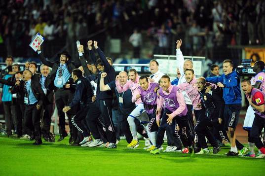 Joie Evian Thonon  - 17.04.2013 - Evian Thonon / Paris