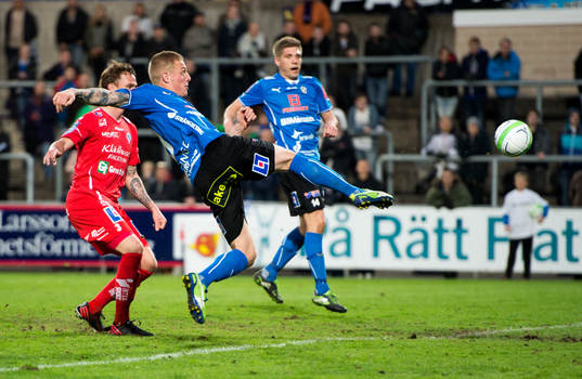 Gudjón Baldvinsson, Halmstad, har matchen egentliga enda