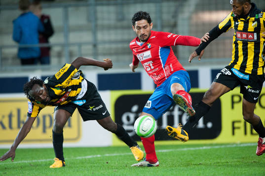 Pablo Pinones Arce, Öster