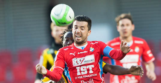 Reuben Ayarna, Häcken, och Denis Velic, Öster