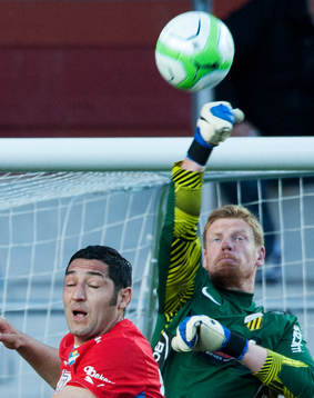 Christoffer Källqvist, målvakt, Häcken, boxar bort