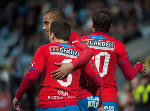 Walid Atta, Helsingborg, jublar med lagkamraterna