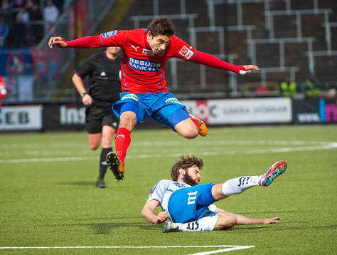 Alejandro Bedoya, Helsingborg, hoppar över Morten Morisbak