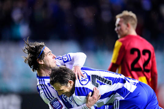 Tobias Hysén, IFK Göteborg kastar omkull Nordin Gerzic