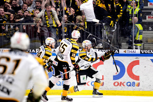 Oscar Lindberg, Melker Kalrsson och Johan Forsberg,
