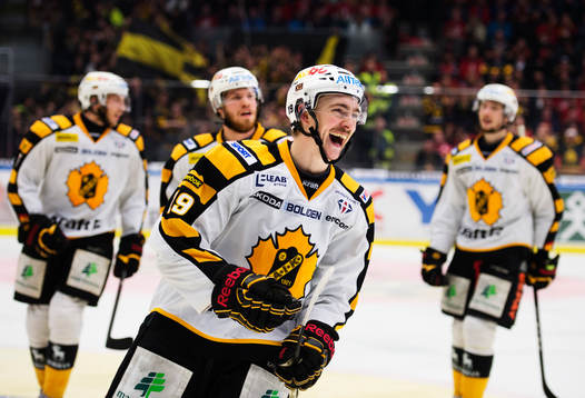 Johan Forsberg, Skellefteå, jublar