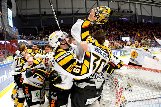Fredrik Lindgren, Skellefteå kramar om Joacim Eriksson,