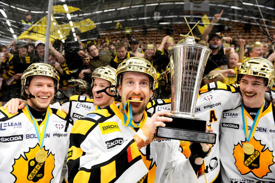 Bläddra bland fler bilder av Ishockey, SM-final 4, Luleå - Skellefteå