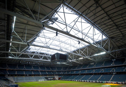 Fotboll, öppet tak på Friends arena