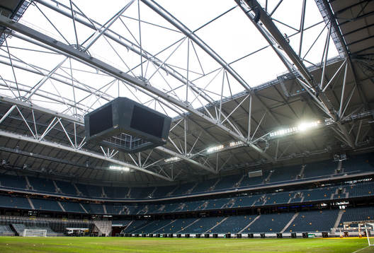 Fotboll, öppet tak på Friends arena