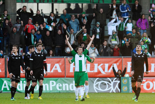 Hammarby spelare jublar