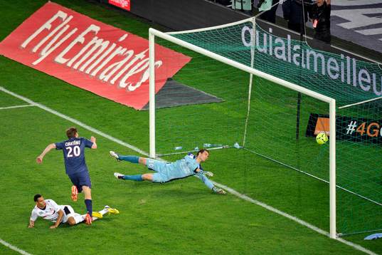 But de Clement CHANTOME - David OSPINA - 21.04.2013 - Paris