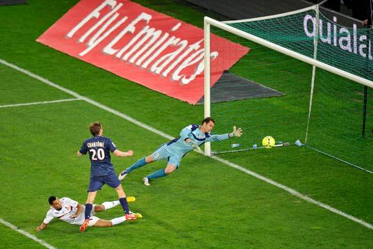 But de Clement CHANTOME - David OSPINA - 21.04.2013 - Paris