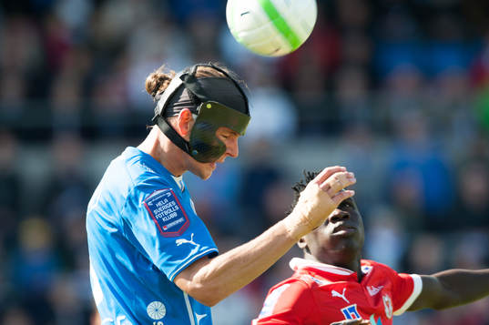 Fredrik Liverstam, Halmstad, med huvudskydd