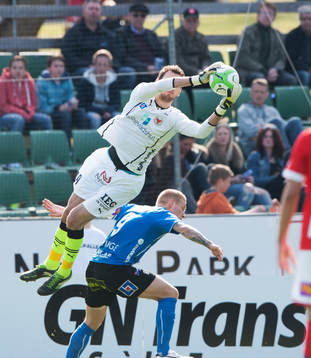 Etrit Berisha, målvakt, Kalmar och Gudjon Baldvinsson,