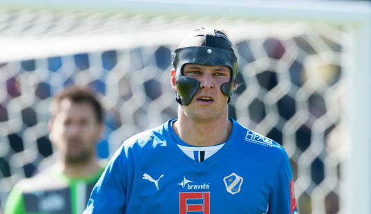 Fredrik Liverstam, Halmstad, iklädd ansiktsmask