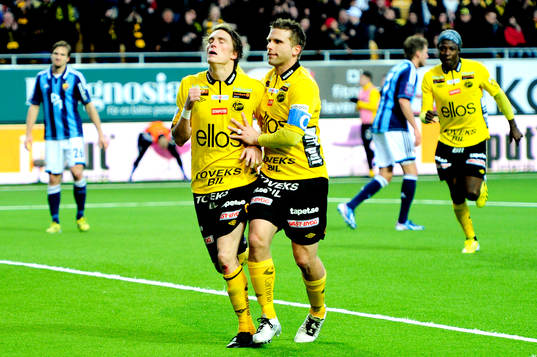 Lasse Nilsson, Elfsborg, jublar med Anders Svensson