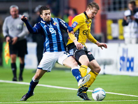 Närkamp mellan Nahir Oyal, Djurgården, och Viktor
