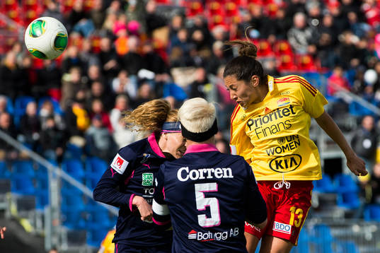 Christen Press, Tyresö i nickduell med Charlotte Rohlin