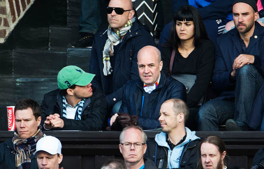 Statsminister Fredrik Reinfeldt följde matchen från