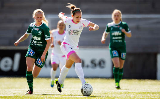 Sofie Ahlberg, Mallbacken, jagar Manon Melis, LdB FC Malmö