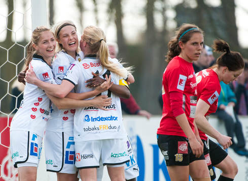Bläddra bland fler bilder av Fotboll, damallsvenskan, Kristianstads FF - Umeå IK