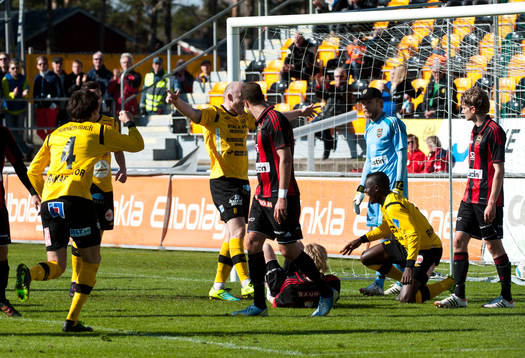 Gbenga Arokoya, Mjällby, jubel, Brommapjkarna, deppar