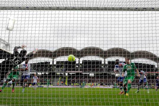 But de Kurt ZOUMA - Anthony LOPES - 28.04.2013 - Lyon /