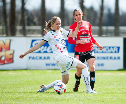 Emmelie Konradsson, Umeå försöker bryta en pass från