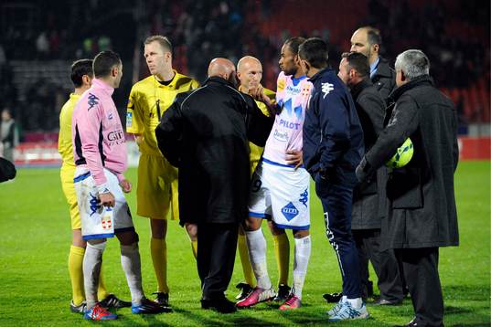 Fotboll, Franska ligan, Evian Thonon - PSG