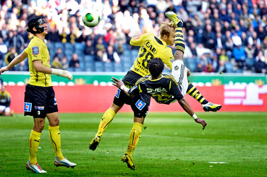 Kennedy Igboananike, AIK, gör 3-2