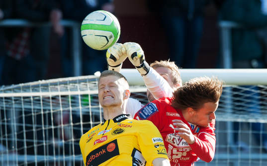 Tom Söderberg, Elfsborg oroar Alexander Nadj, målvakt,