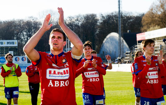 David Leinar, Örgryte, jublar