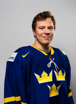Inför VM i ishockey så poserar Erik Gustafsson, Sverige,