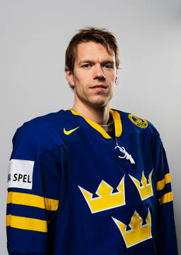 Inför VM i ishockey så poserar Nicklas Danielsson,