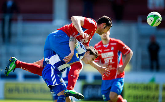 Juan Robledo, Öster, kör över David Moberg Karlsson, IFK