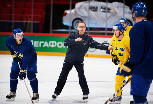 Niklas Persson, förbundskapten Pär Mårts och Oscar