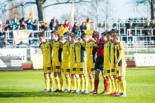 Spelarna hade en tyst minut till minnet utav AIKs