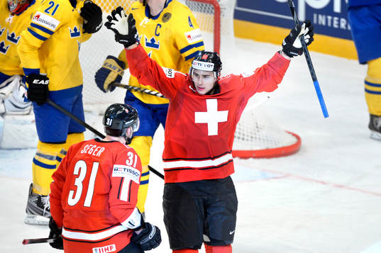Schweiz Nino Niederreiter jublar
